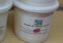 Le Grand Large. Yaourt de chèvre à la fraise