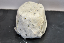 Ferme des preutins. Fromage de chèvre frais ail ciboulette