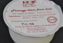 Ferme de Saint Ghislain Marlier. Fromage blanc sur coulis de poire