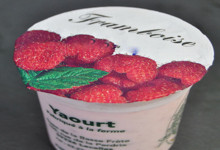 Aux délices de grand mère. yaourt fermier à la framboise
