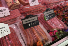La Ferme Du Paillard. chipolata au curry