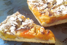 Le Stube. tarte Abricots-Streusel