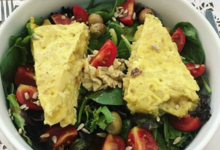 Violetta et Alfredo. salade Espagnole
