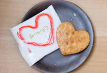 Pâtisserie Tomo. Senbei en coeur