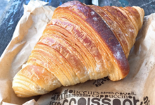 Tout Autour du Pain. Croissant