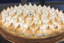 Boulangerie Le Petit Parisien. Tarte au citron meringuée