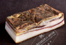 L'Ecusson Noir. Lard de Porc cul noir Limousin aux raisins