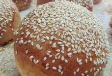 Boulangerie pâtisserie Lorette. Buns