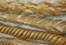 Boulangerie le Petit Mitron. Baguettes