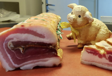 Boucherie charcuterie Moulian. Ventrêche frottée à l'ail