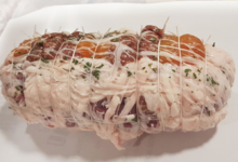 Boucherie Chambeau. Roti de canard farci farce fine abricots