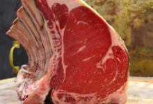 Boucherie Marcel. Côte de boeuf