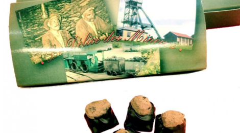 A La Mine De Chocolat. Petite boite "délices des mineurs"