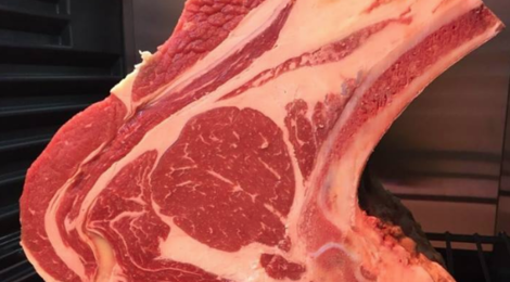 Boucherie Streckdenfinger. Côte de boeuf