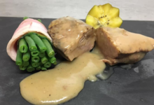 filet de canette rôti aux poires Williams farcies au foie gras