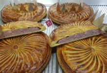 Charcuterie Fessard. Galette des rois "rose"