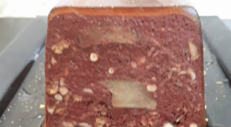 Charcuterie Fessard. Terrine de boudins noirs aux pommes