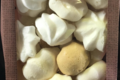 Biscuiterie Cannelle et Bergamote. Fleur de meringue gourmande