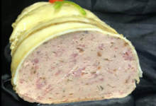 Charcuterie - Traiteur Gautier. Galantine de canard aux morilles