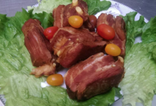 Charcuterie traiteur Aumaille. rillons