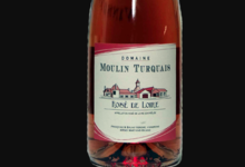 Domaine Moulin Turquais. Rosé de Loire "sec"