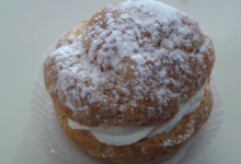 Boulangerie Perreau. Choux à la crème chantilly