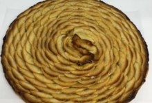 Patisserie chocolaterie TB. Tarte aux pommes