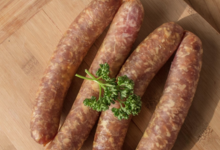 Ferme de la Jaluère. Saucisses fumées