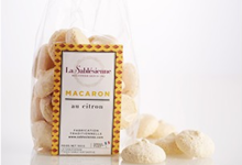 Biscuiterie La Sablésienne. Petits macarons au citron