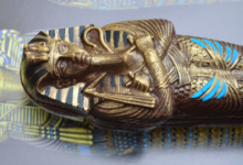 Chocolats Colas. sarcophage Toutankhamon