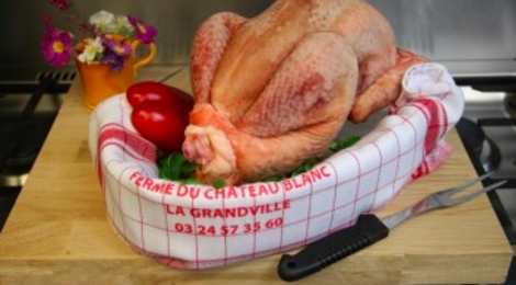 Ferme Du Château Blanc. Poulet fermier de 2 kg à 2.2 kg