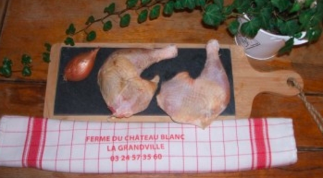 Ferme Du Château Blanc. Cuisses de poulet