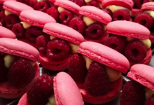 Sacrées Pâtisseries de Zoé Petit. Macaron framboise