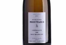 Famille Moutard. Crémant de Bourgogne Brut Vinifié en Foudre