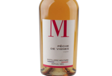 Famille Moutard. Liqueur de Pêche de Vignes 35°