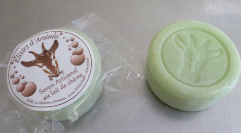 La Chèvrerie d'Artémis. Savon au lait de Chèvre Verveine-Citron