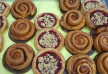 Pâtisserie Ninon. viennoiserie pomme framboise crumble