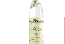 Distillerie Massenez. Golden eight. Eau de vie de d'abricot Prestige