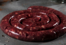 Charcuterie Commenges. Saucisse fraîche de foie