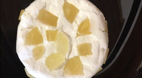 Le Péras. Fromage chèvre frais ananas